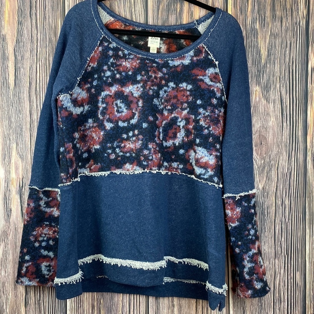 Dylan Blue Cotton Sweater W/ Wool Blend Floral Details- Size Large
